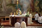 Ministránsok beöltöztetése (06. 14)